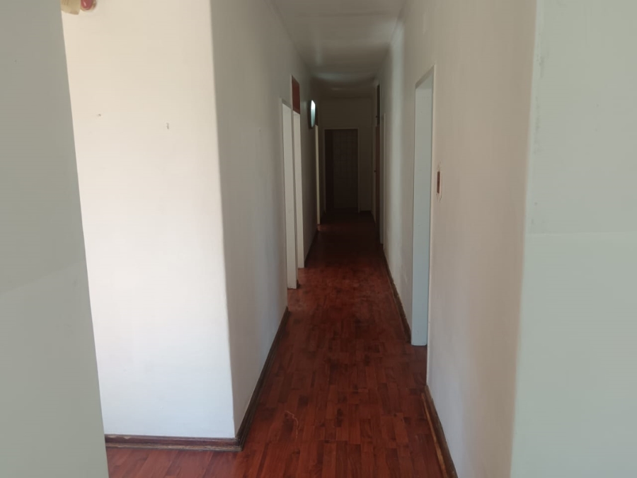 3 Bedroom Property for Sale in Heuwelsig Northern Cape